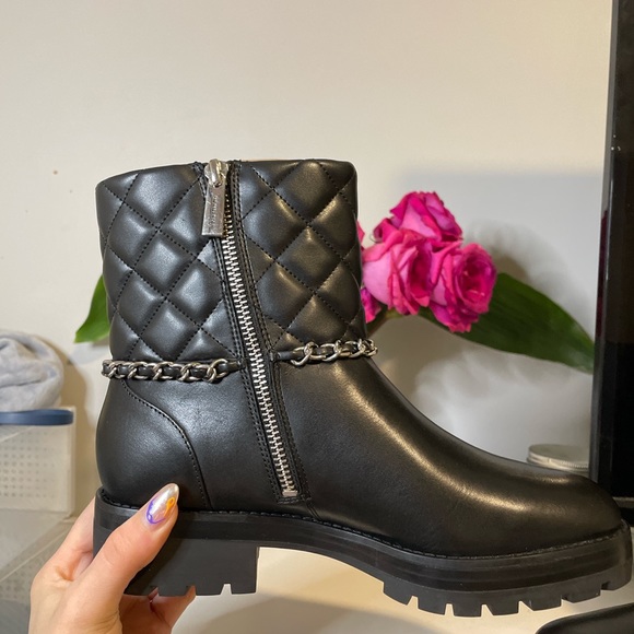 Brand New Michael Kors boots - Picture 3 of 4